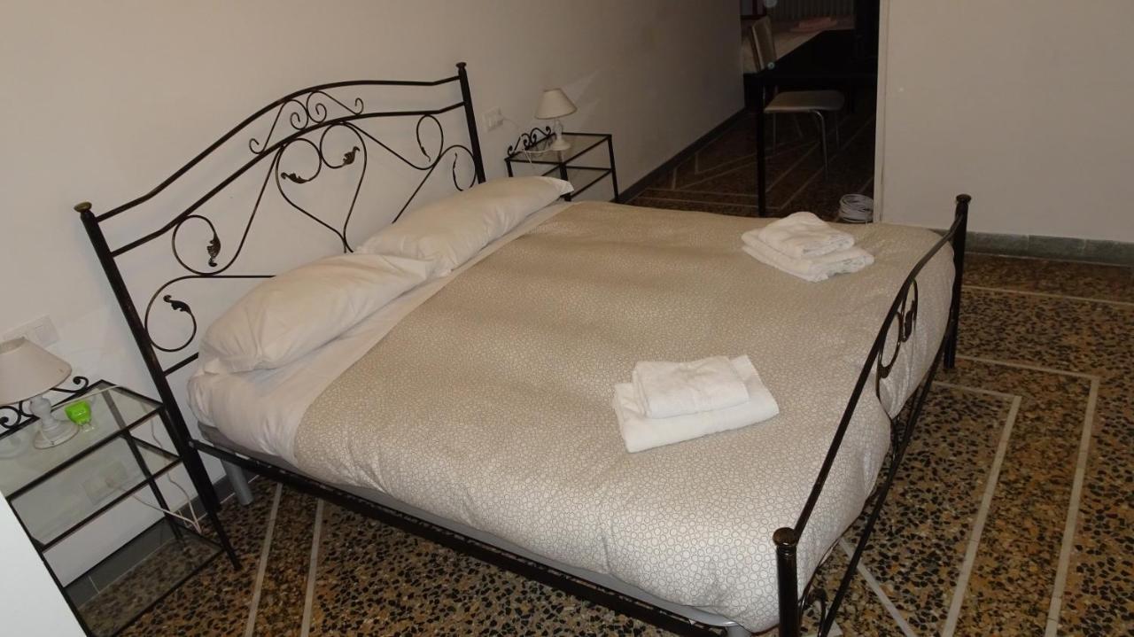 Hostel B&B Pisa Buitenkant foto